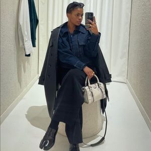 Meet your Posher, Samantha